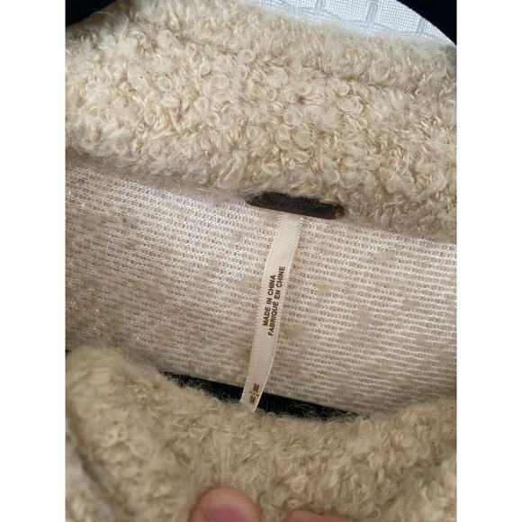 Wool Blend Tan Free People Military Sweater Coat - Size Medium-missing button - Picture 8 of 8